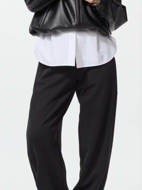 Uniqlo Black Dry Sweat Barrel Pants